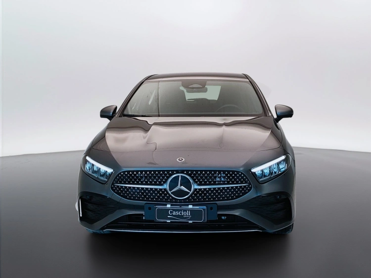 2 - Mercedes-Benz Classe A 250 e con tecnologia ibrida EQ