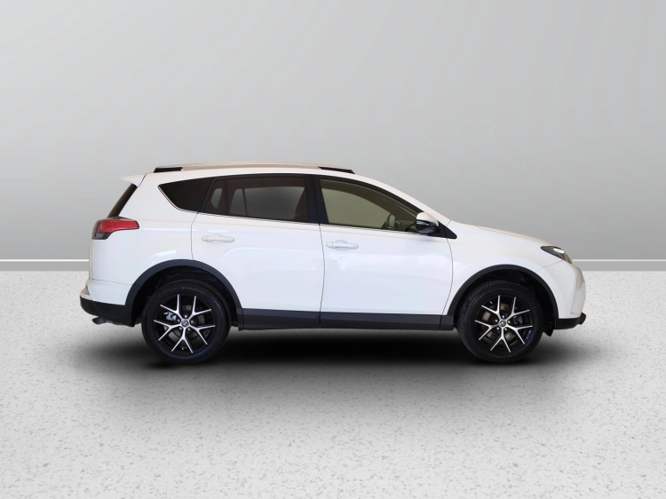 7 - Toyota RAV4 Rav4 2.0 d-4d Lounge 2wd mt my17