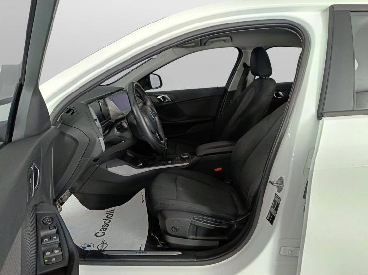 8 - BMW Serie 1 118d 5 Porte