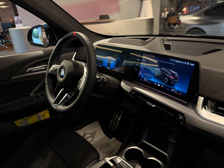 19 - BMW X1 M BMW X1 M35i xDrive