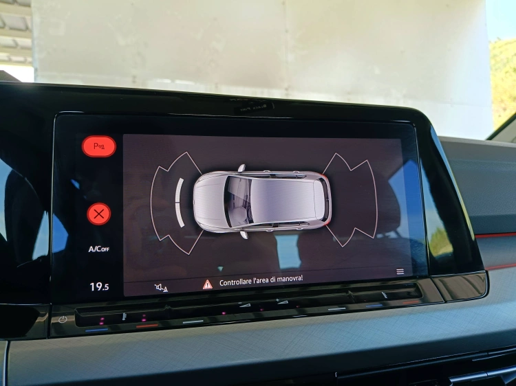 14 - Volkswagen Golf Golf 2.0 tdi Life 115cv