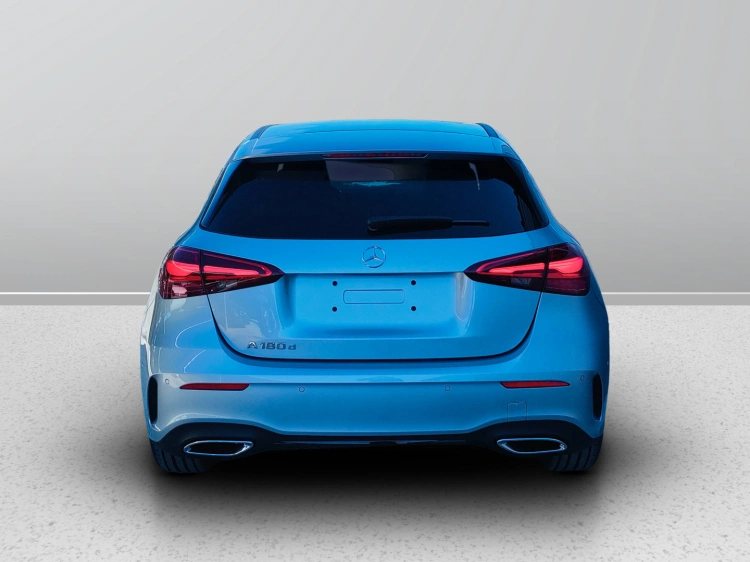 4 - Mercedes-Benz Classe A 180 d Automatic