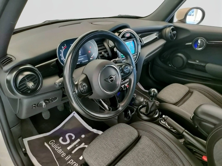 13 - MINI One Mini Cabrio 1.5 One