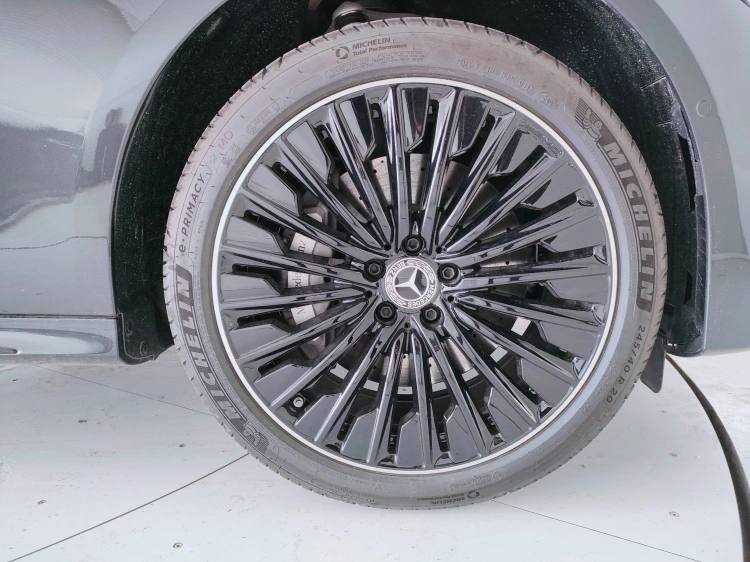 10 - Mercedes-Benz Classe E 300 de phev AMG Line Premium 4matic auto