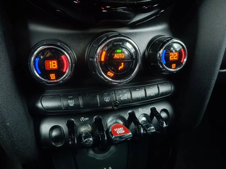 16 - MINI Cooper Mini 1.5 Cooper D Hype Seven 5p