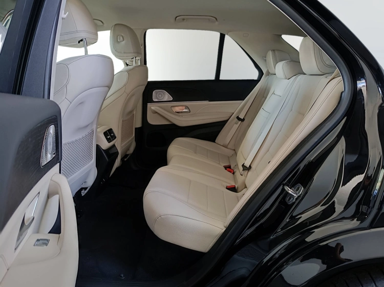 7 - Mercedes-Benz GLE 300 d 4MATIC