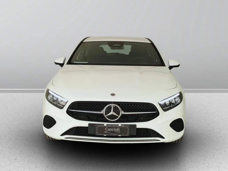 2 - Mercedes-Benz Classe A 180 d Automatic