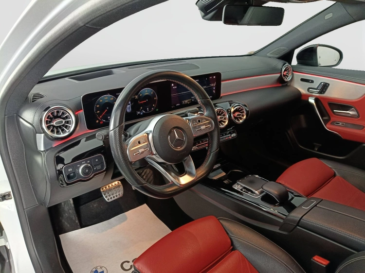 7 - Mercedes-Benz Classe A 180 d Premium auto