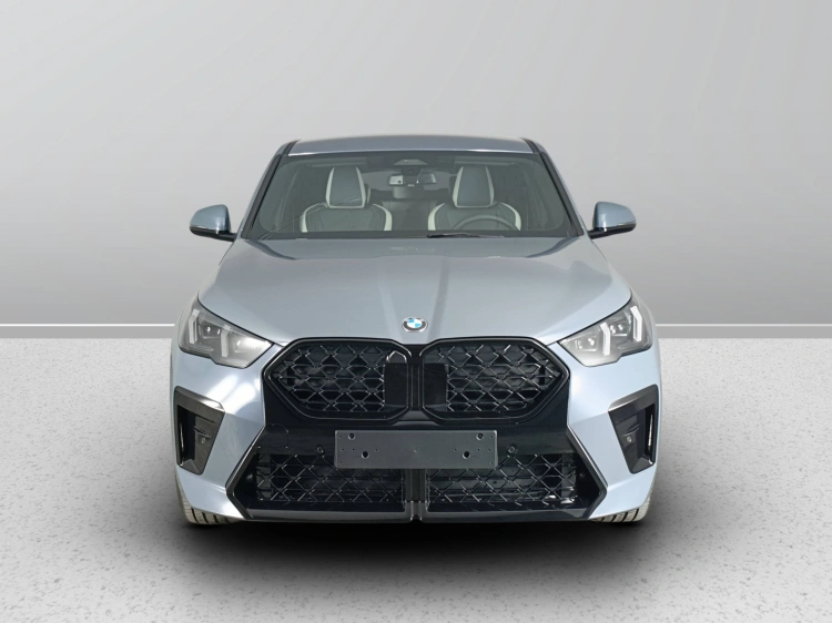 2 - BMW X2 BMW X2 sDrive18d