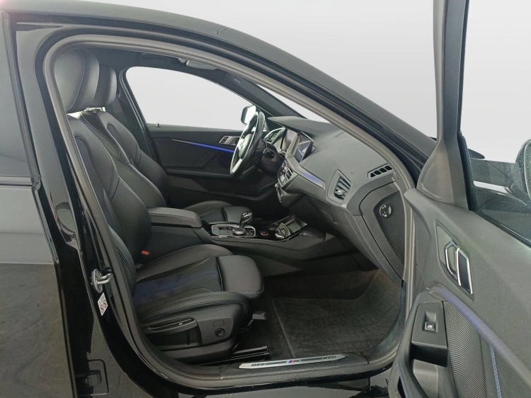 11 - BMW Serie 1 118d Msport auto