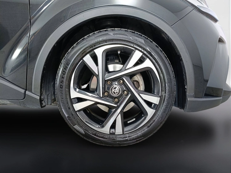 21 - Toyota C-HR C-HR 1.8h Trend e-cvt