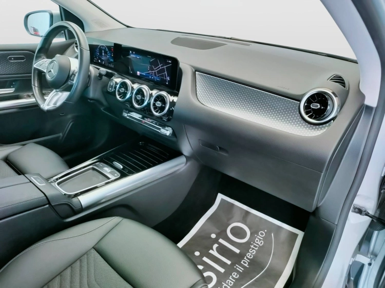 14 - Mercedes-Benz Classe B 180 d Progressive Advanced auto