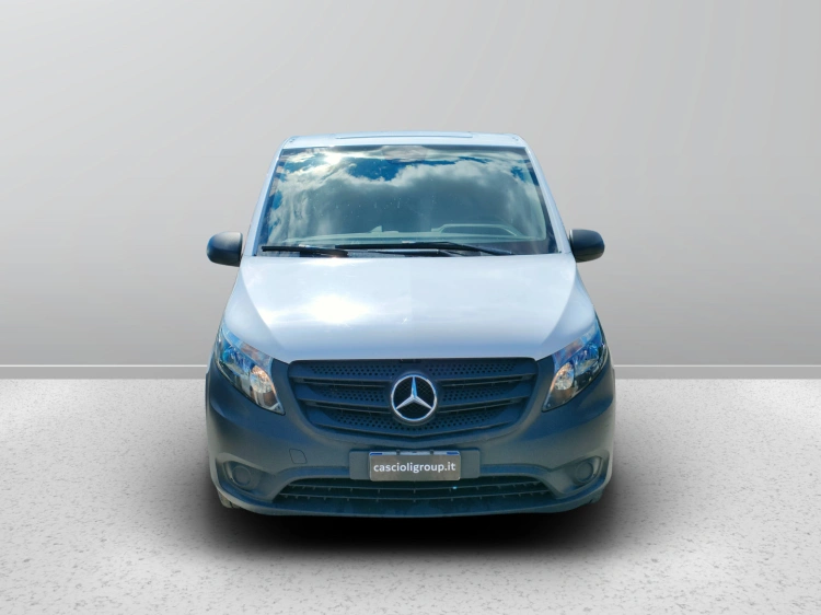 2 - Mercedes Vans Vito 110 cdi long