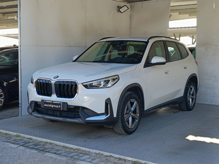 1 - BMW X1 X1 sdrive18d X-Line auto