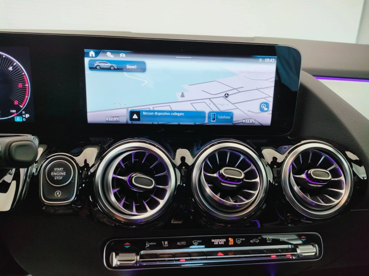 14 - Mercedes-Benz GLA 200 d AMG Line Advanced Plus Tech Edition auto
