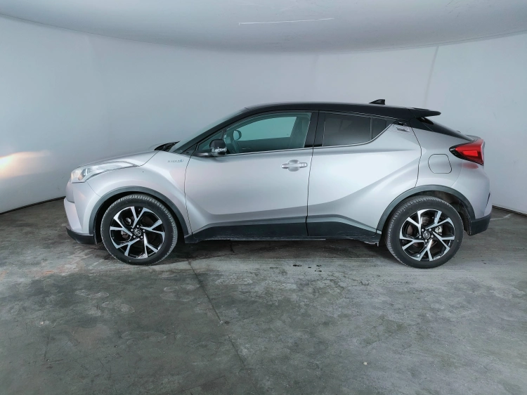 3 - Toyota C-HR C-HR 1.8h Dynamic 2wd e-cvt