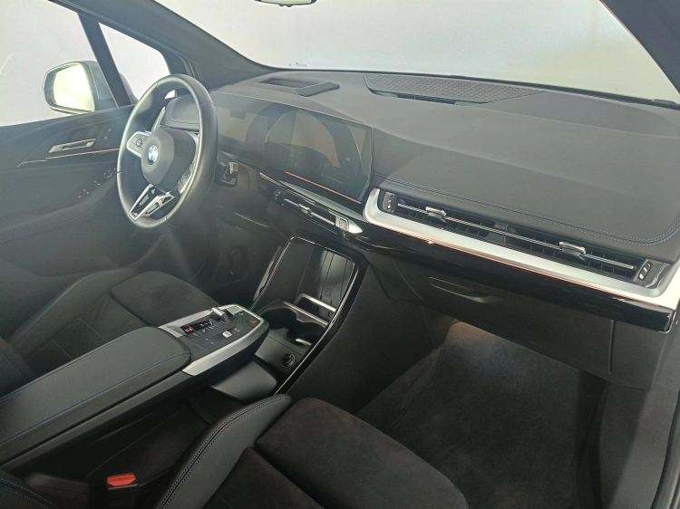 11 - BMW Serie 2 220i Active Tourer mhev 48V Msport auto