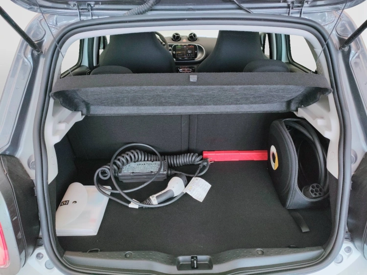 10 - smart forfour Forfour eq Passion 4,6kW