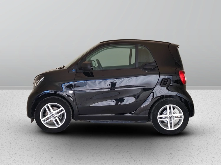 3 - smart fortwo Fortwo eq Pure 4,6kW