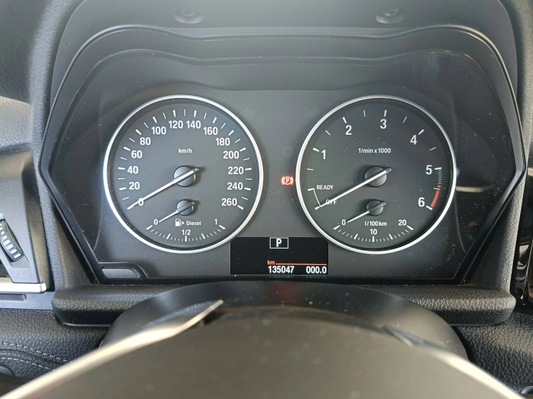 12 - BMW Serie 2 218d Active Tourer Sport auto