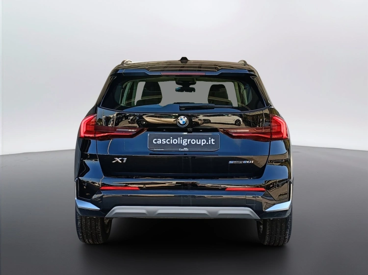 5 - BMW X1 X1 sdrive20i mhev 48V X-Line auto