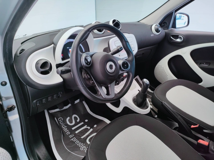 16 - smart forfour Forfour 1.0 Passion 71cv