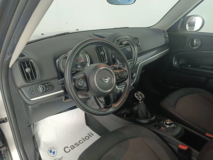 7 - MINI Countryman Mini Countryman 1.5 Cooper SE all4 auto