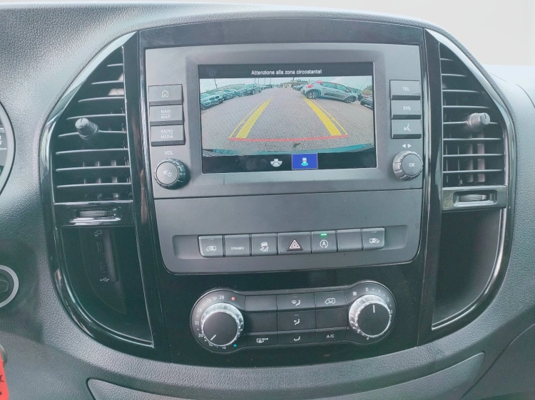 14 - Mercedes Vans Vito 119 cdi long mixto auto my20