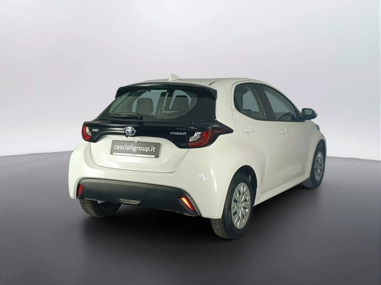 4 - Toyota Yaris TOYOTA Yaris 1.5 Hybrid 5 porte Active