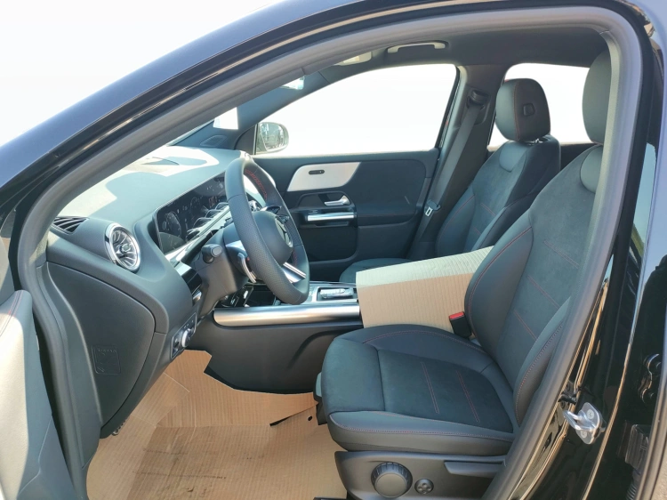 9 - Mercedes-Benz GLA 200 d automatic