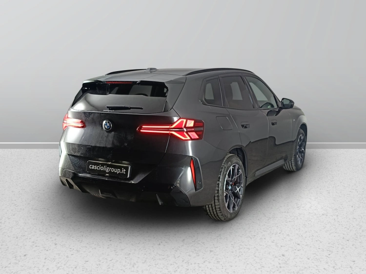 4 - BMW X3 BMW X3 40d xDrive