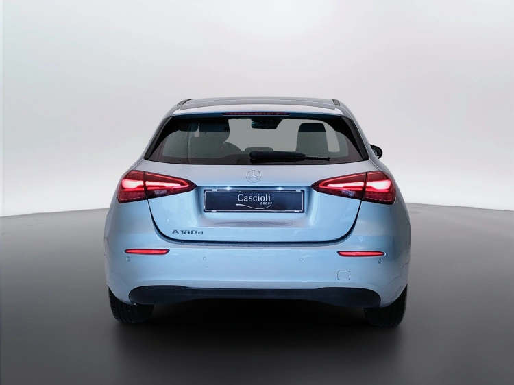 4 - Mercedes-Benz Classe A 180 d Advanced auto