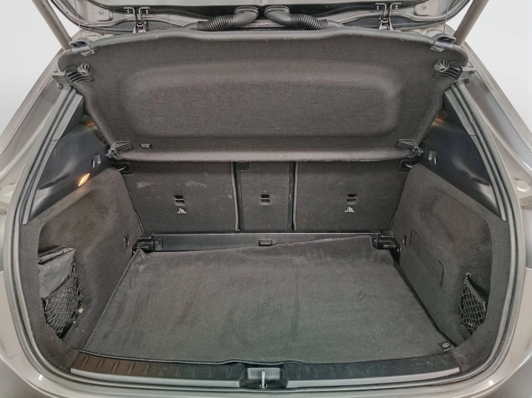 19 - Mercedes-Benz GLA 200 d AMG Line Premium 4matic auto