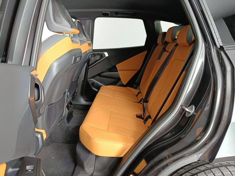 9 - BMW X3 BMW X3 40d xDrive