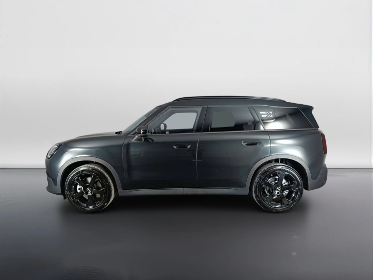 6 - MINI Countryman Mini Countryman 1.5 48V C Classic auto