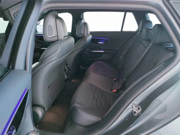 11 - Mercedes-Benz Classe C SW 220 d mhev AMG Line Advanced 197cv auto