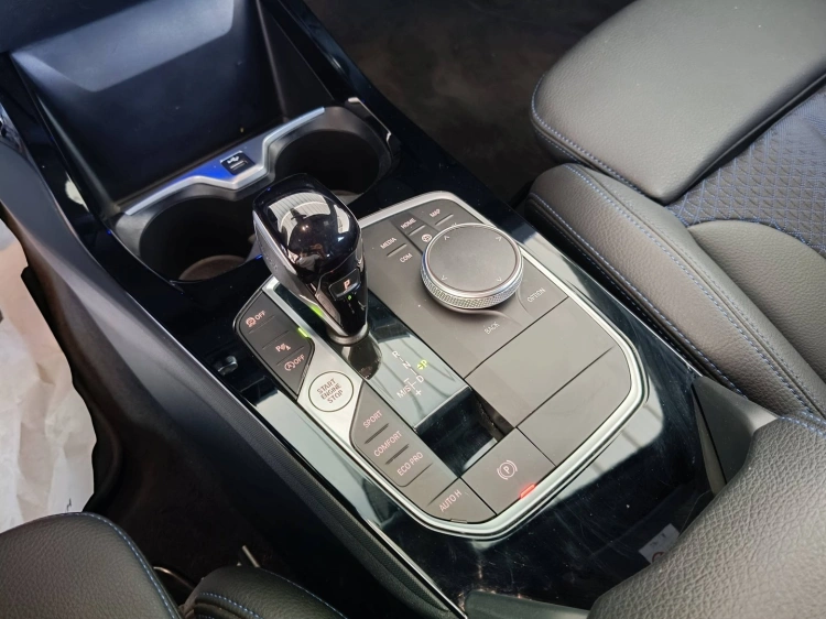 15 - BMW Serie 1 118d Msport auto