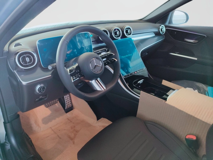 10 - Mercedes-Benz Classe C 200 d  Mild hybrid