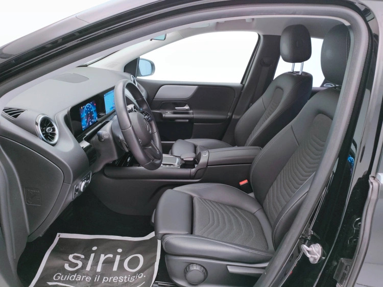 14 - Mercedes-Benz Classe B 200 d Sport auto