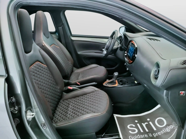 15 - Toyota Aygo X Aygo X 1.0 Limited Air 72cv s-cvt