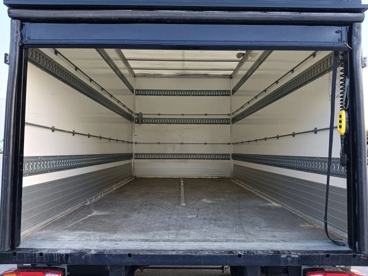 12 - Iveco Modello DAILY 35-160