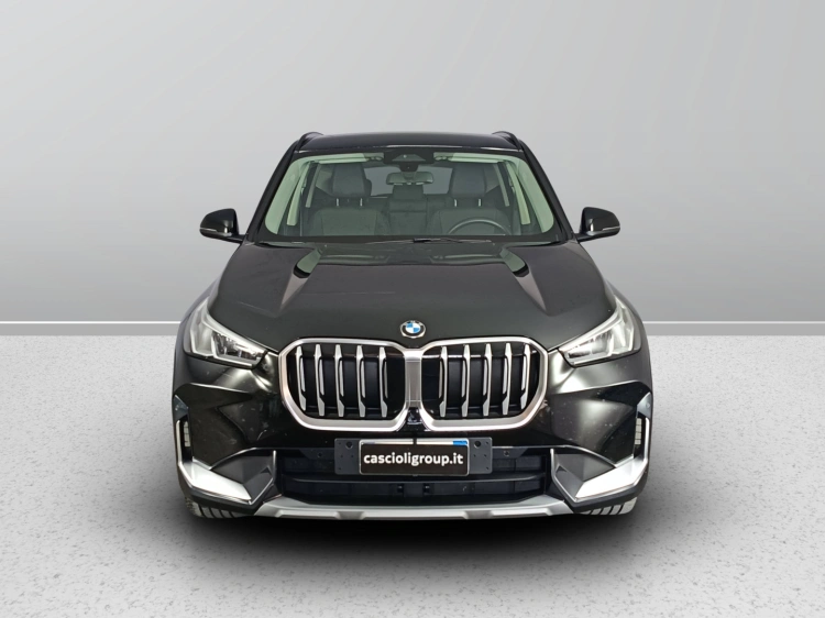 2 - BMW X1 X1 sdrive20i mhev 48V X-Line auto