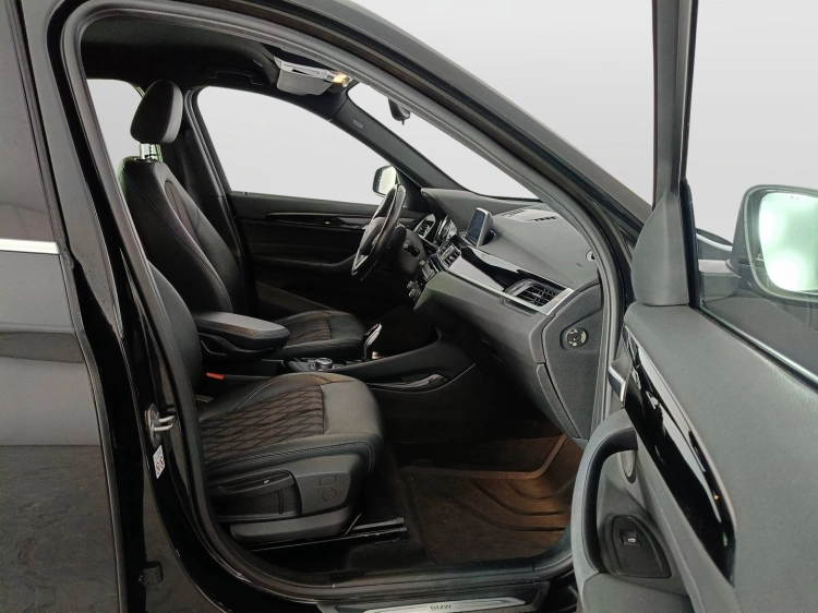 11 - BMW X1 X1 sdrive18d xLine auto my18