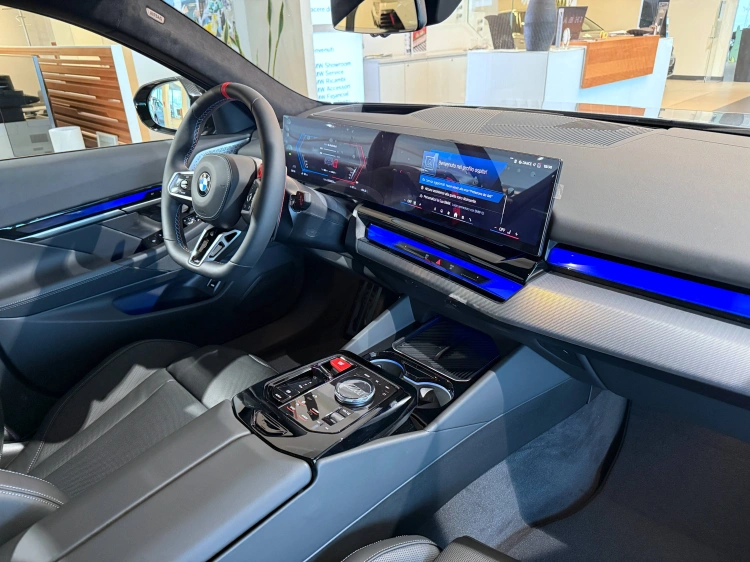 23 - BMW M M5 M5 Touring