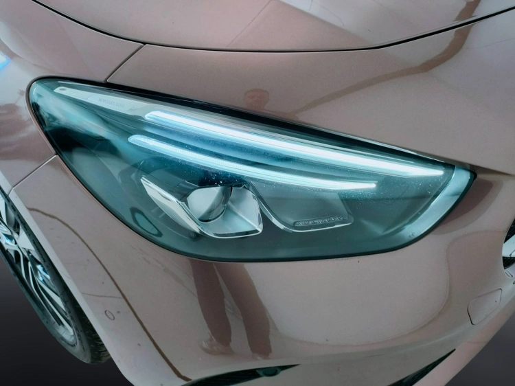 10 - Mercedes-Benz Classe B 180 d Sport auto