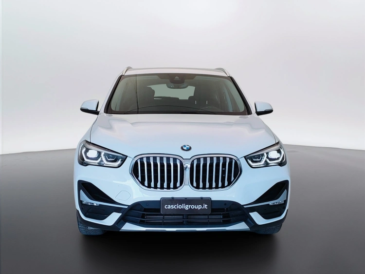 2 - BMW X1 X1 xdrive25e xLine auto
