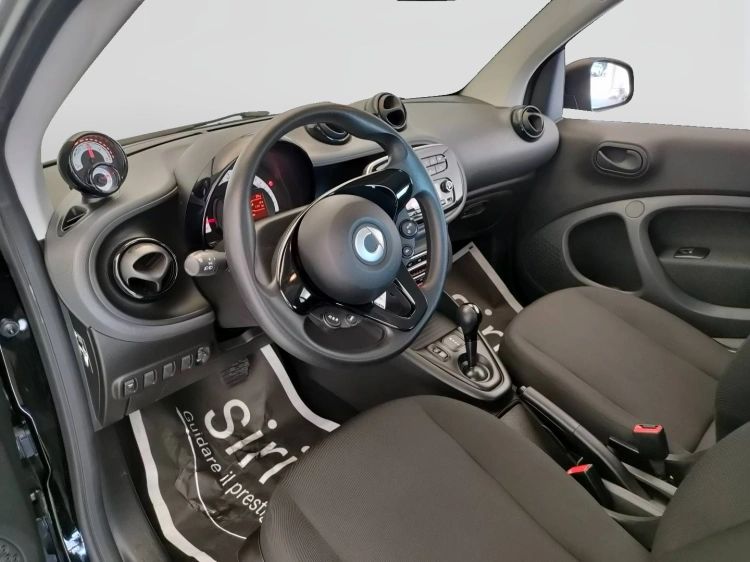 13 - smart fortwo Fortwo eq Pure 4,6kW
