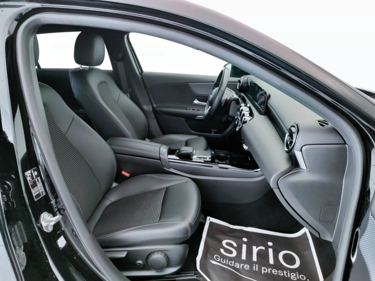 9 - Mercedes-Benz Classe A 250 e phev (eq-power) Sport auto