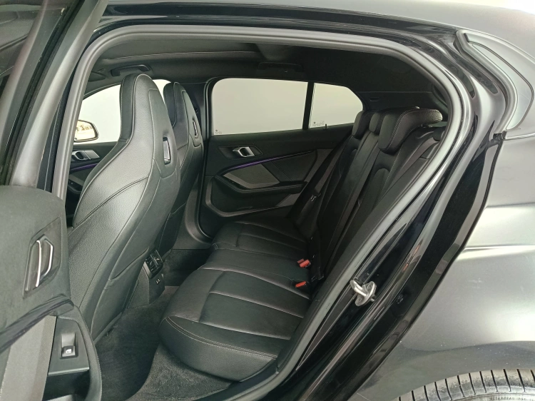 8 - BMW Serie 1 118d Msport auto