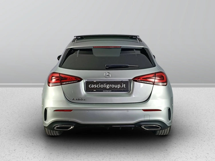 4 - Mercedes-Benz Classe A 180 d Premium auto
